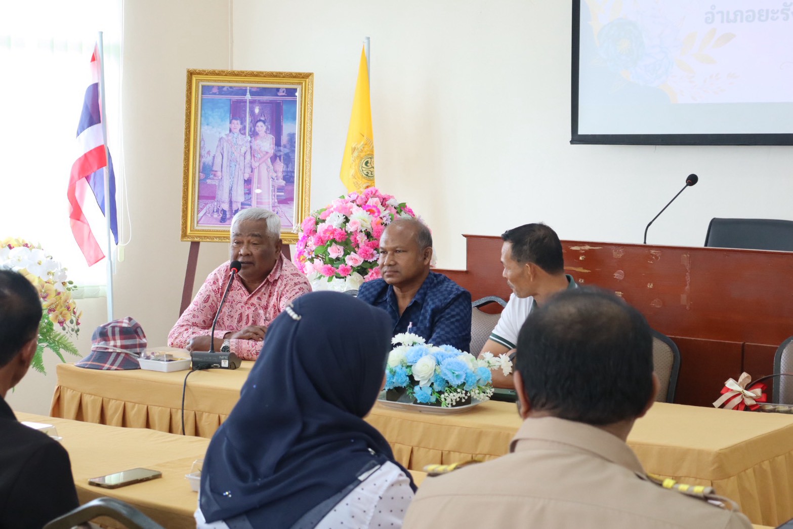 ร่วมต้อนรับคณะผู้บริหาร บุคลากร และเจ้าหน้าที่องค์การบริหารส่วนตำบลวัด อำเภอยะรัง จังหวัดปัตตานี