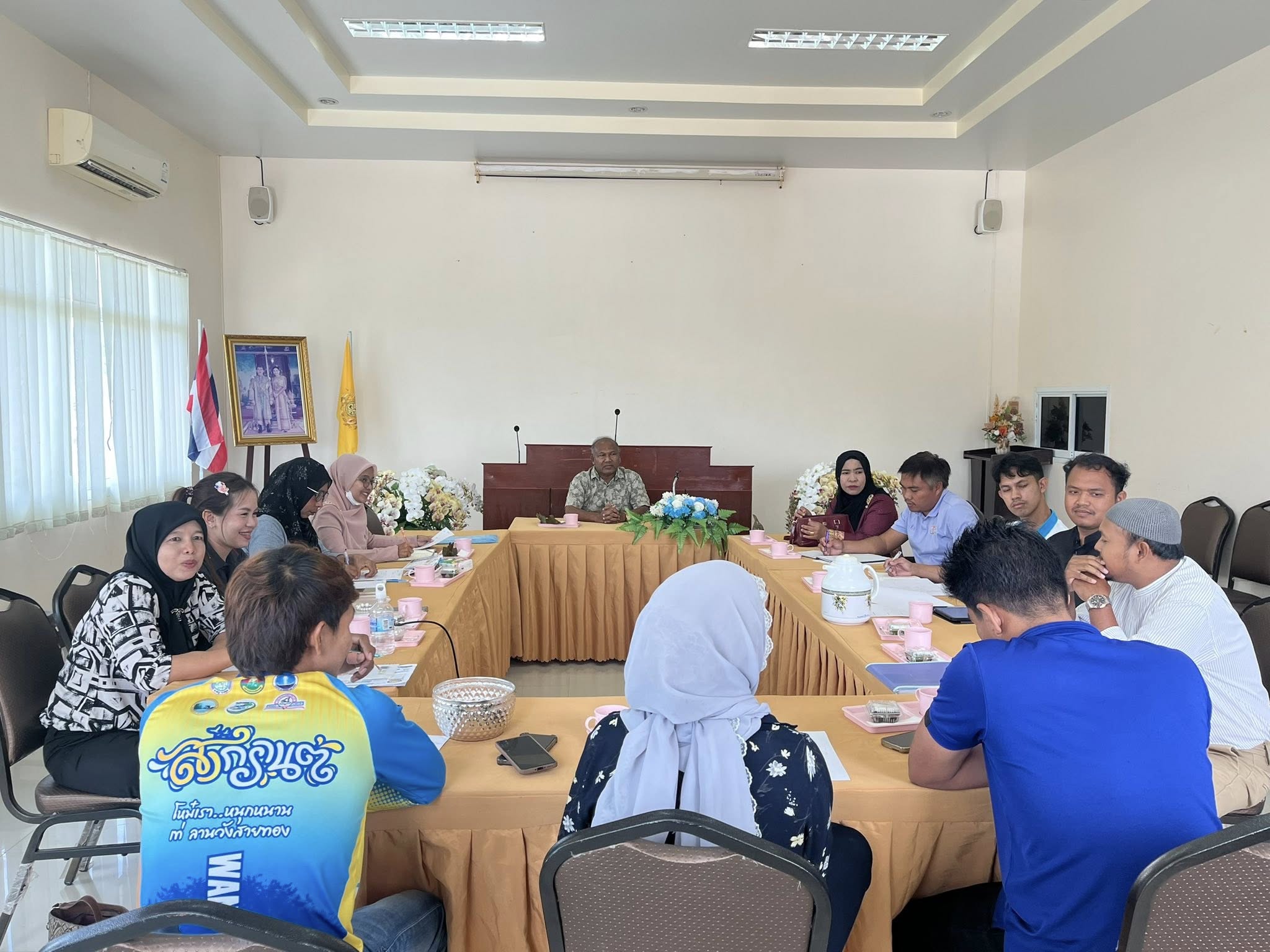 เข้าร่วมประชุมปรึกษาหารือการจัดการแข่งขันกีฬา–กรีฑาเยาวชนและประชาชนต้านภัยยาเสพติด (เขาขาวเกมส์ ครั้งที่ 21)